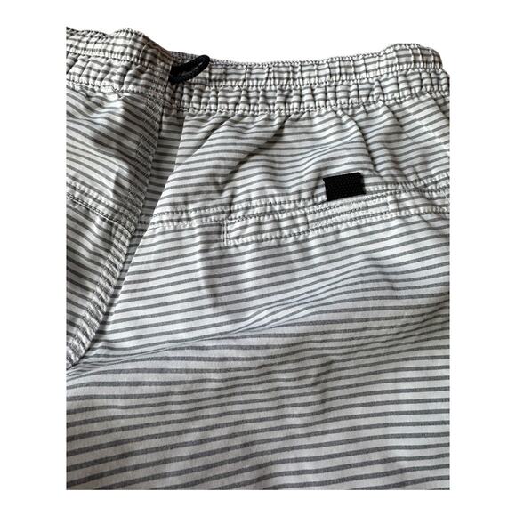 HELLY HANSEN Carlshot Quick Dry Swim Trunk & gym shorts bundle of 2 size Large - Picture 8 of 16